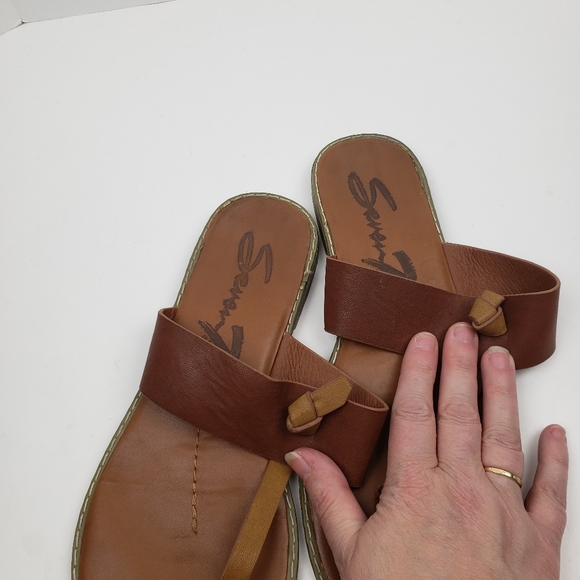 Seven Tan Leather Sandals - Picture 4 of 6